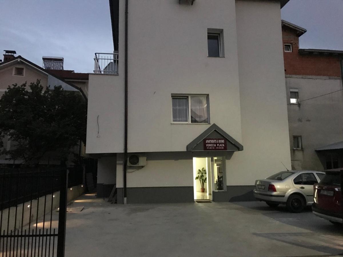 Hotel Venecia Plaza Struga Esterno foto
