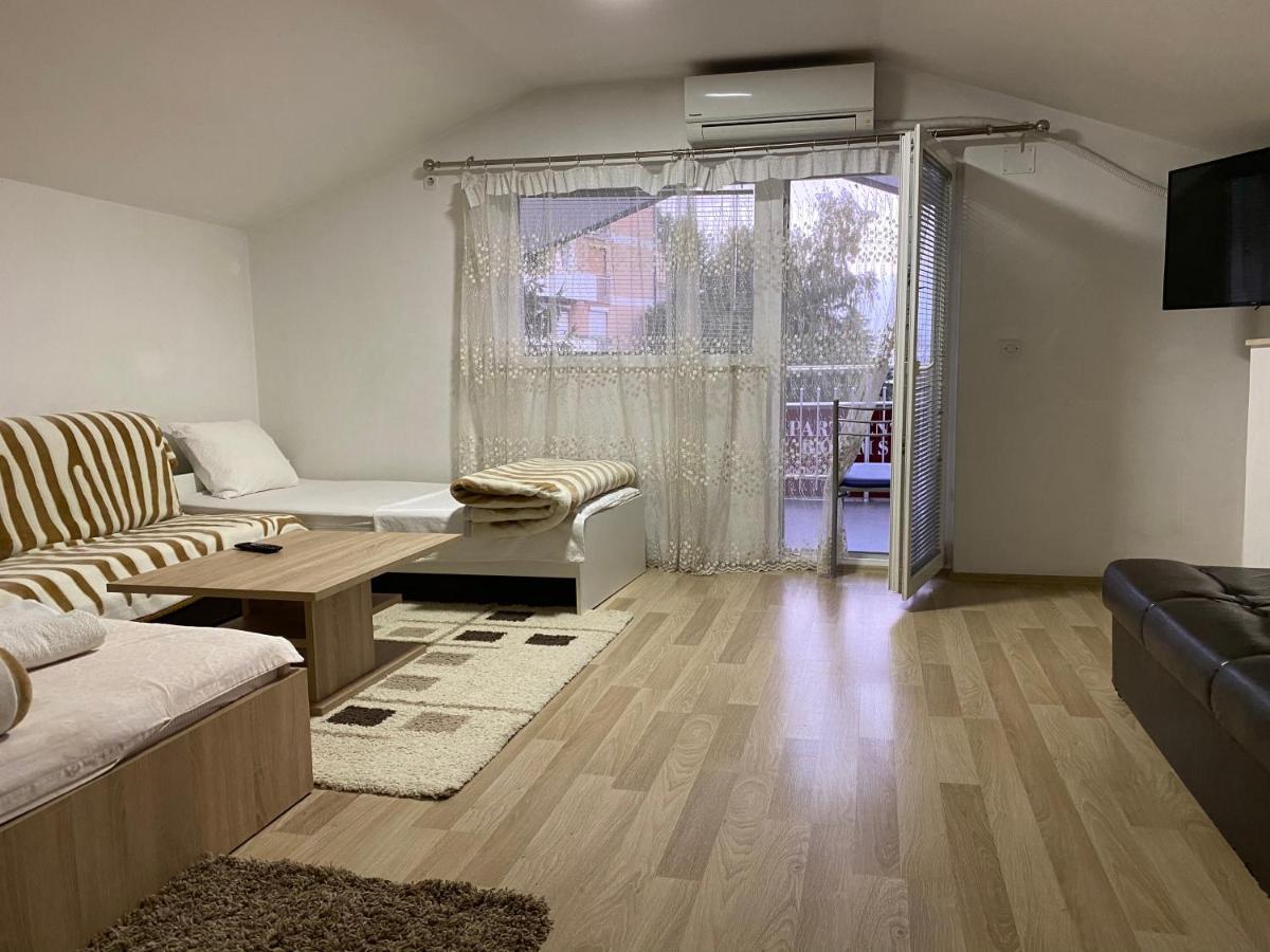 Hotel Venecia Plaza Struga Esterno foto