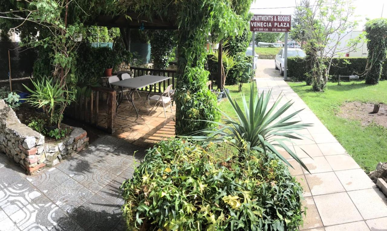 Hotel Venecia Plaza Struga Esterno foto